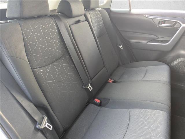 Used 2021 Toyota RAV4 XLE w/ Convenience Package FWD image 20