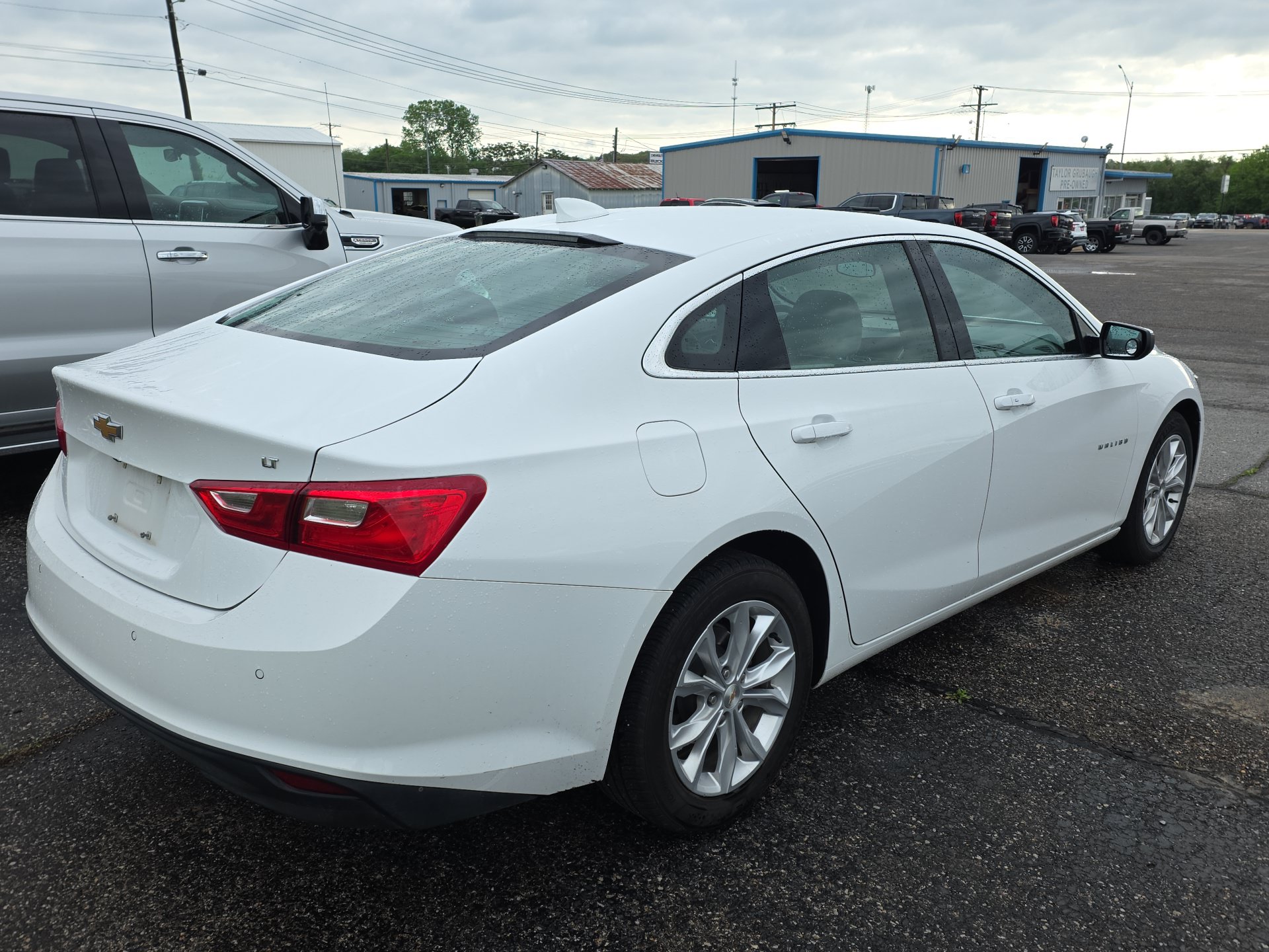 Used 2024 Chevrolet Malibu LT FWD image 6