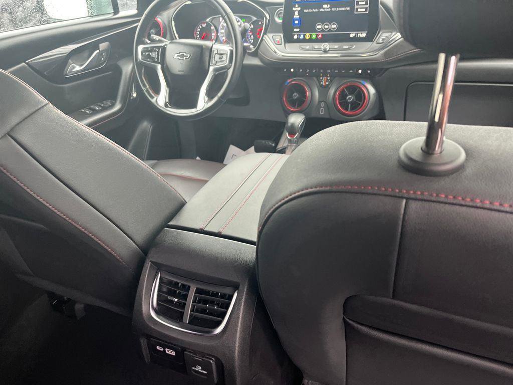 Used 2025 Chevrolet Blazer RS FWD image 29