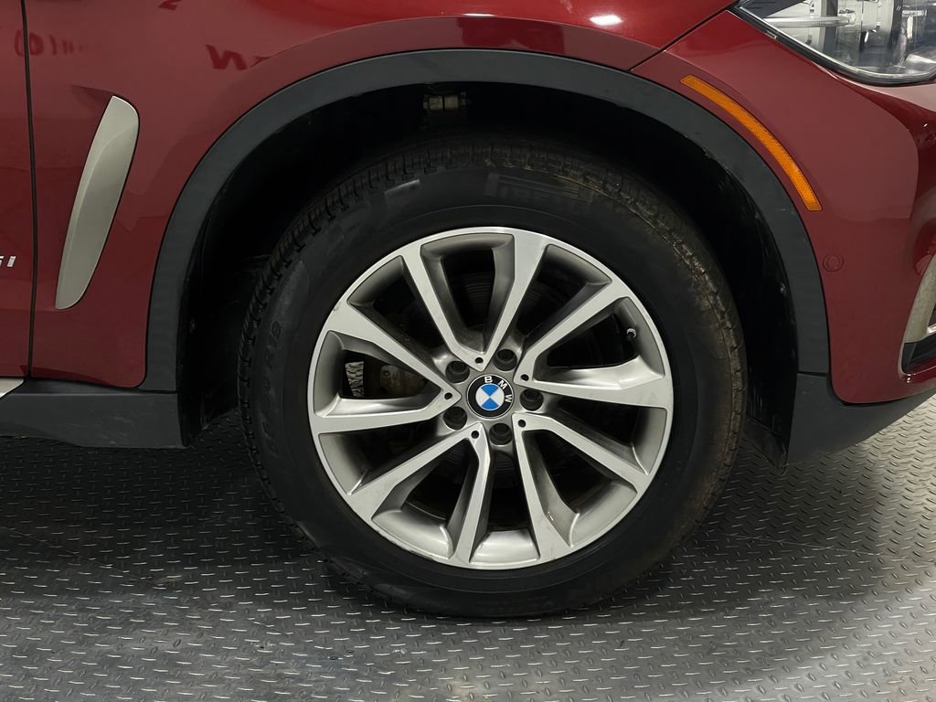 Used 2019 BMW X6 xDrive35i w/ Executive Package image 37