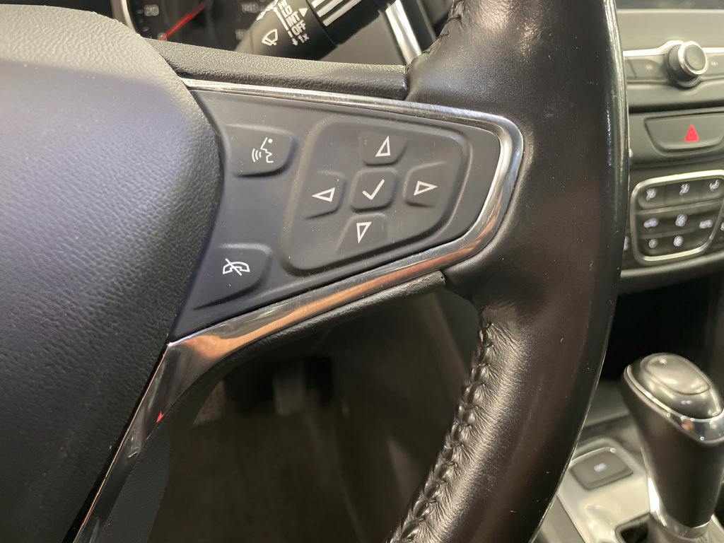 Used 2019 Chevrolet Equinox LT AWD/4WD image 26