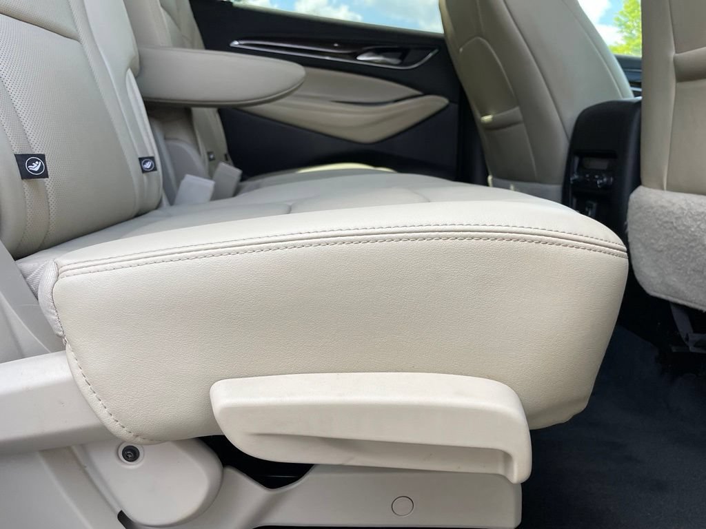 Used 2021 Buick Enclave Essence FWD image 35