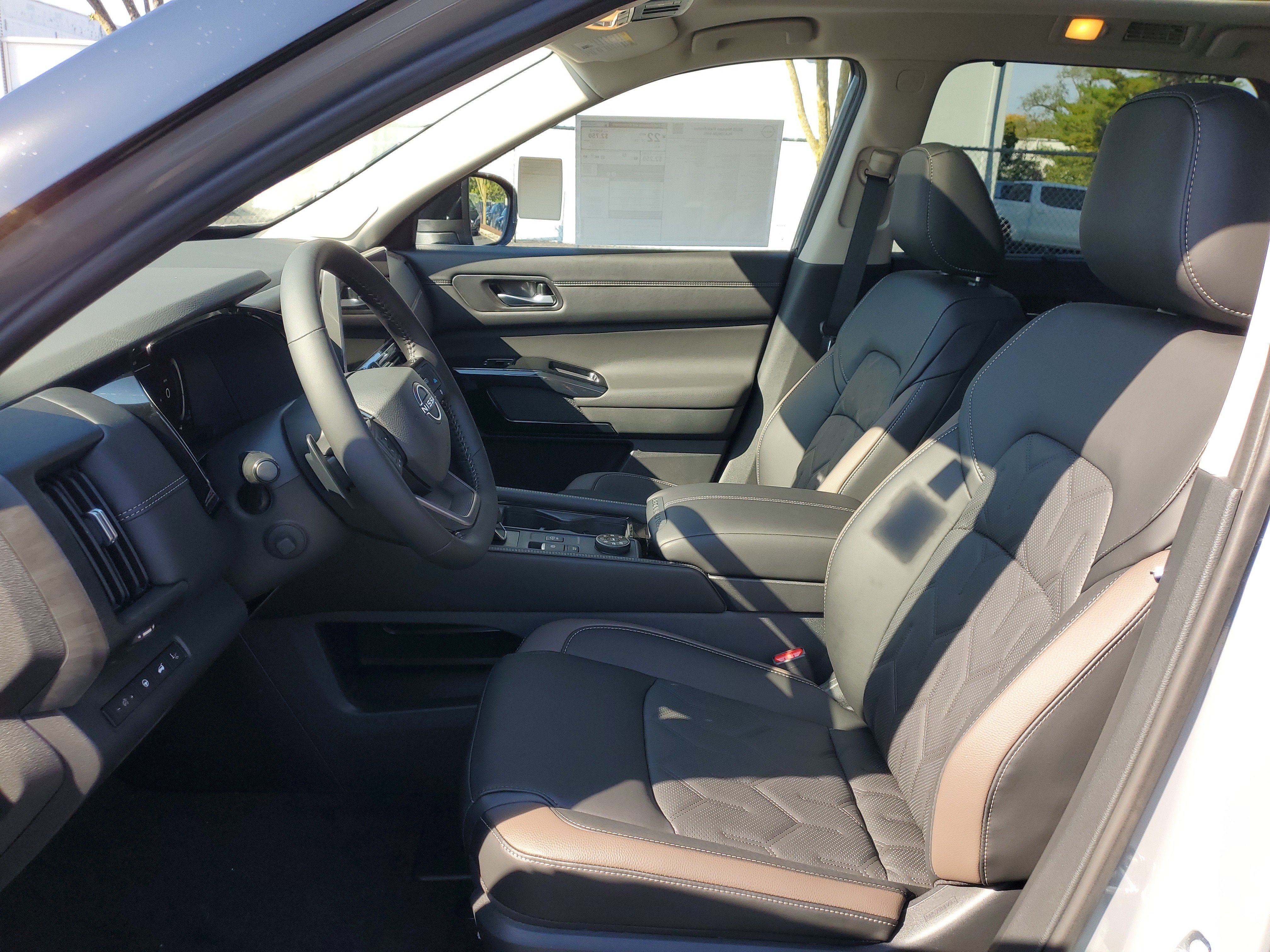 New 2026 Nissan Pathfinder Platinum AWD/4WD image 5