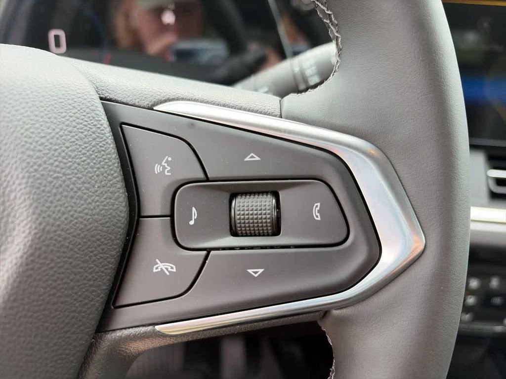 New 2026 Chevrolet Trax ACTIV w/ Driver Confidence Package FWD image 24