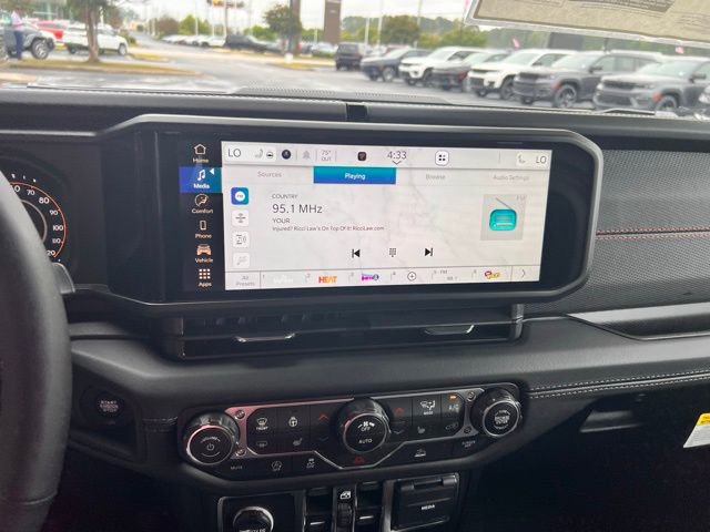 New 2025 Jeep Gladiator Rubicon w/ Convenience Group image 9