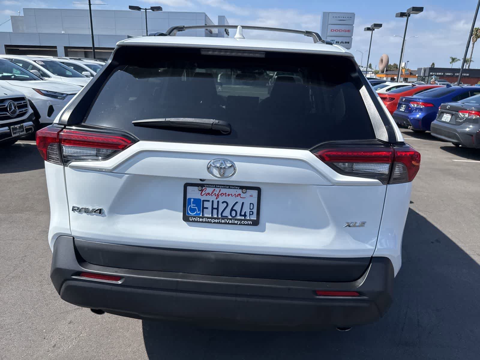 Used 2023 Toyota RAV4 XLE w/ Convenience Package FWD image 16