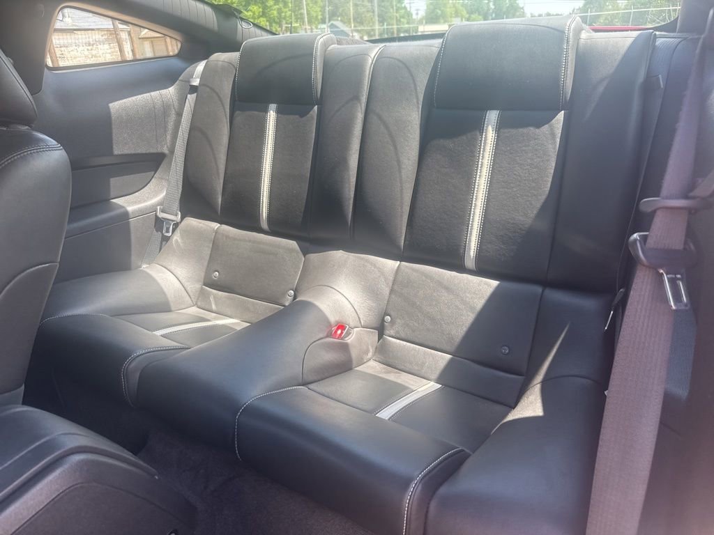 Used 2010 Ford Mustang GT RWD image 25