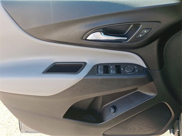 Used 2023 Chevrolet Equinox LT w/ Driver Convenience Package image 10
