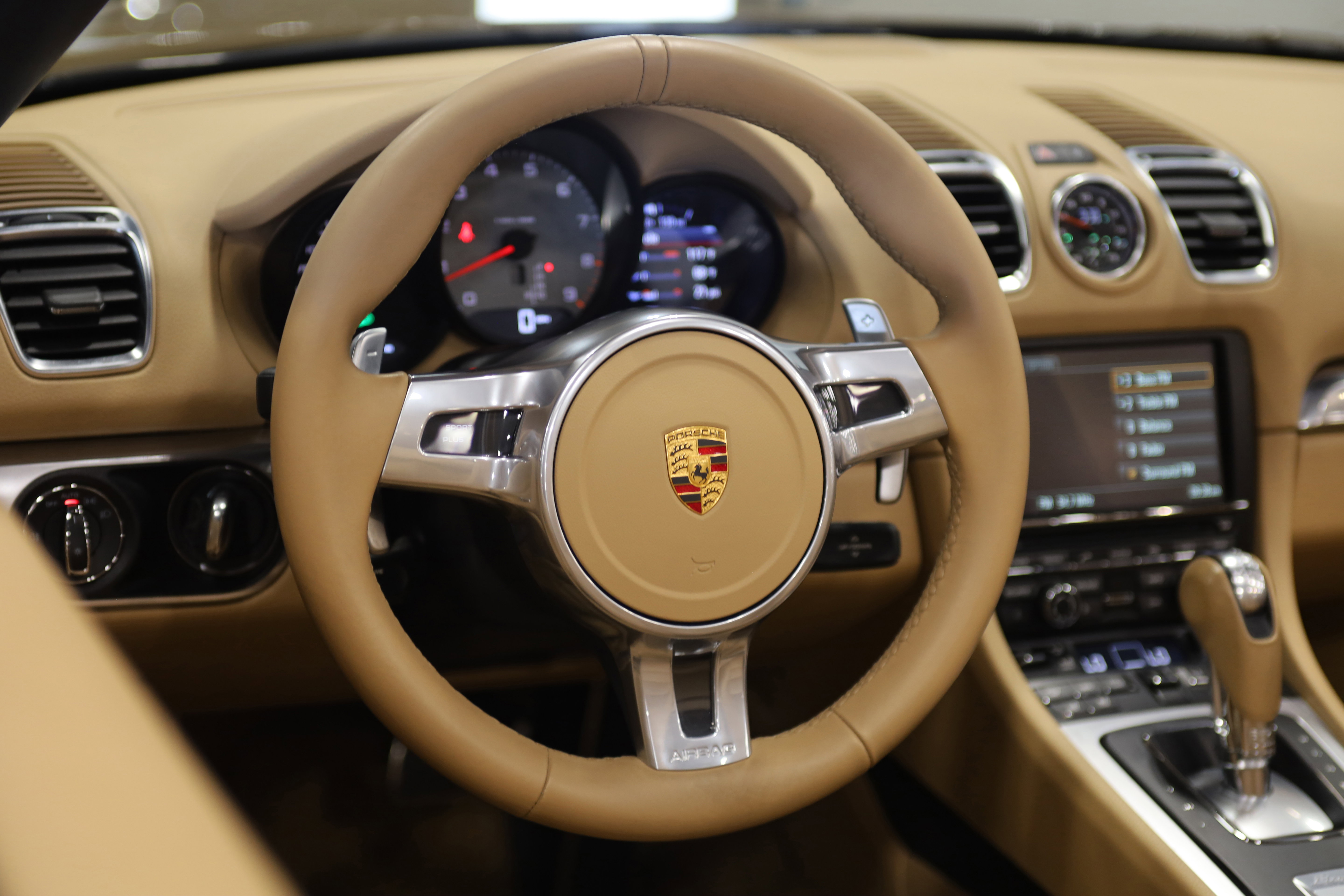 Used 2015 Porsche Boxster S image 27