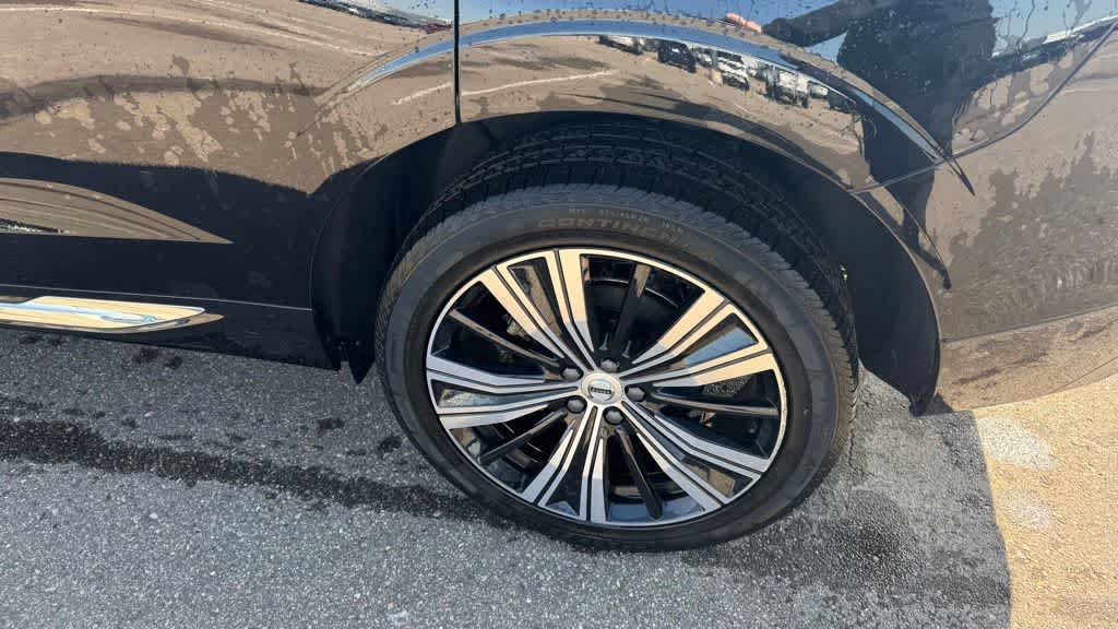 Used 2023 Volvo XC60 B5 Plus w/ Protection Package Premier FWD image 12