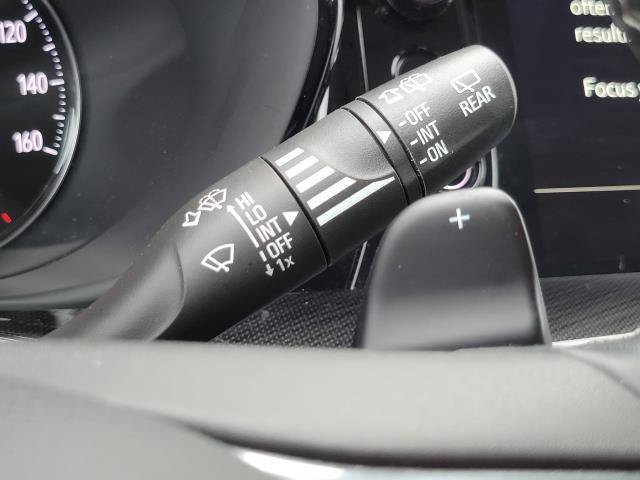 Used 2023 Buick Envision Essence AWD/4WD image 16