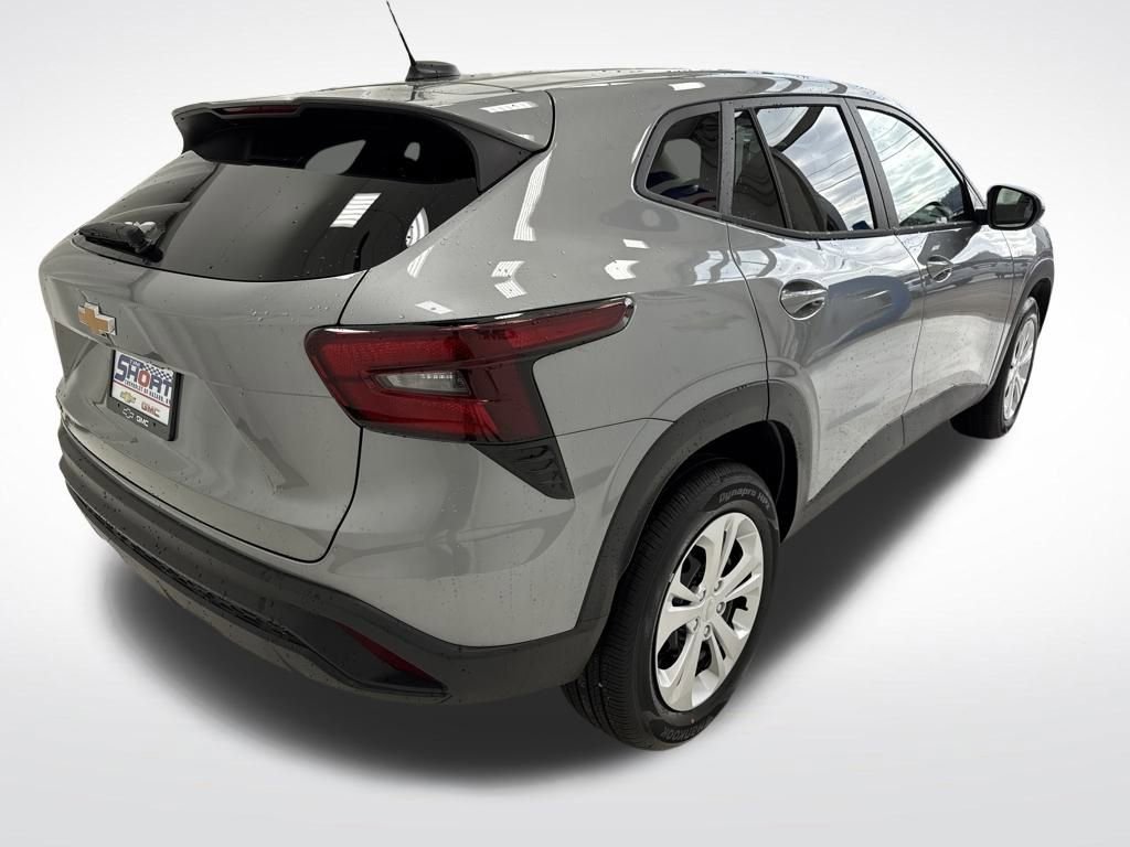New 2026 Chevrolet Trax LS image 4