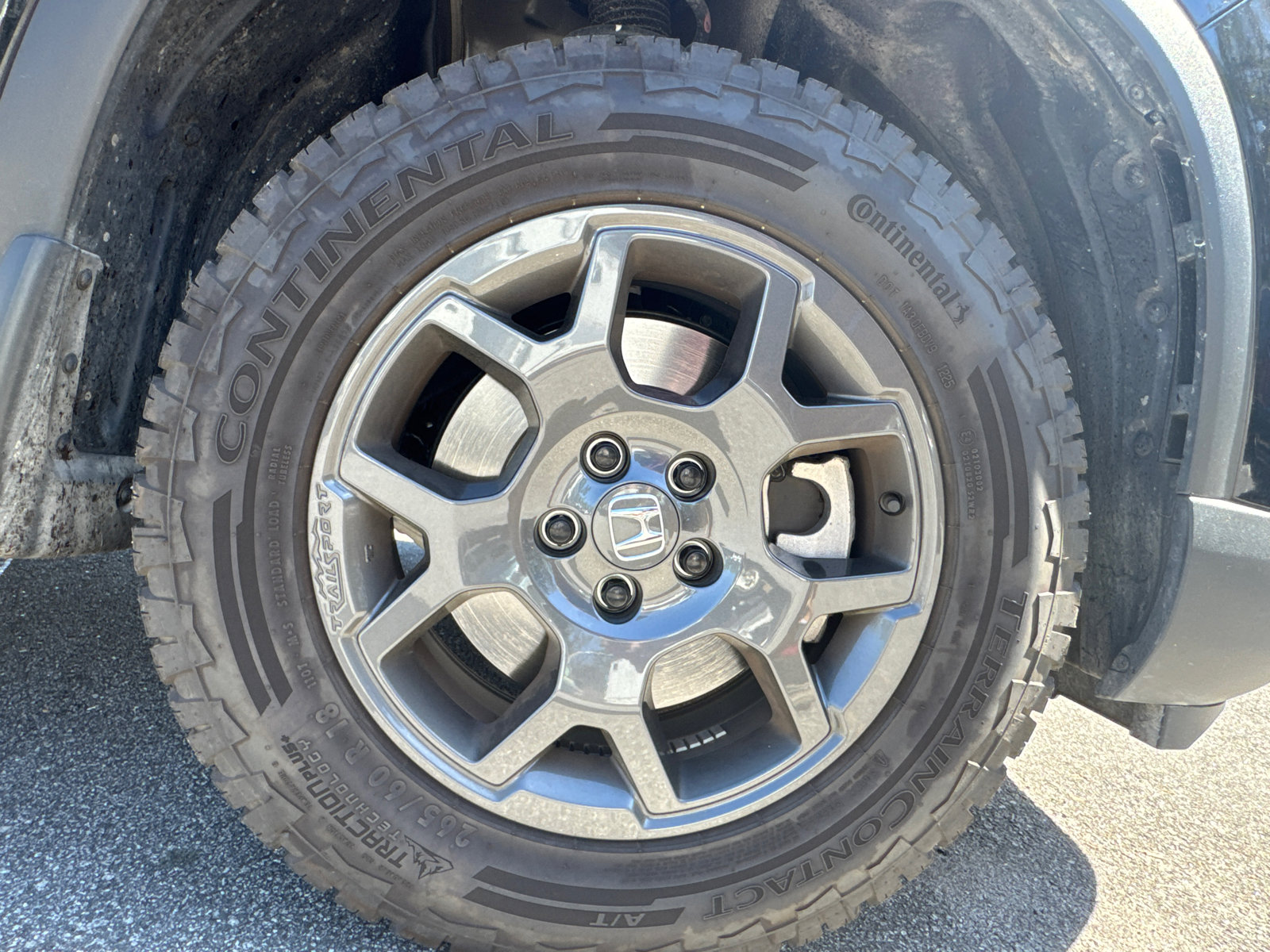 Used 2025 Honda Pilot TrailSport image 14