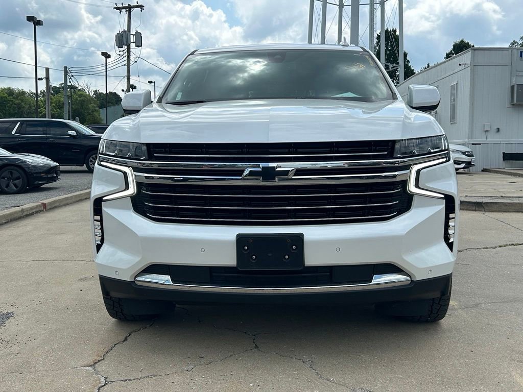 Used 2022 Chevrolet Suburban LT AWD/4WD image 3