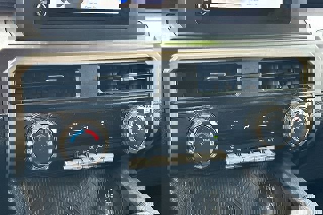 Used 2025 Toyota Tacoma SR5 image 23