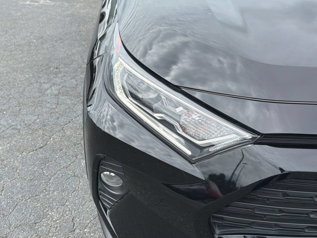 Used 2021 Toyota RAV4 XLE Premium AWD/4WD image 24