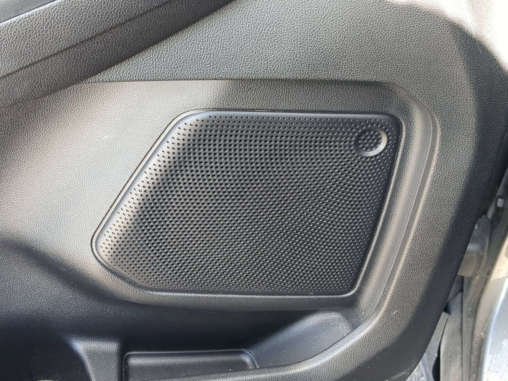 Used 2022 Ford Escape S image 16