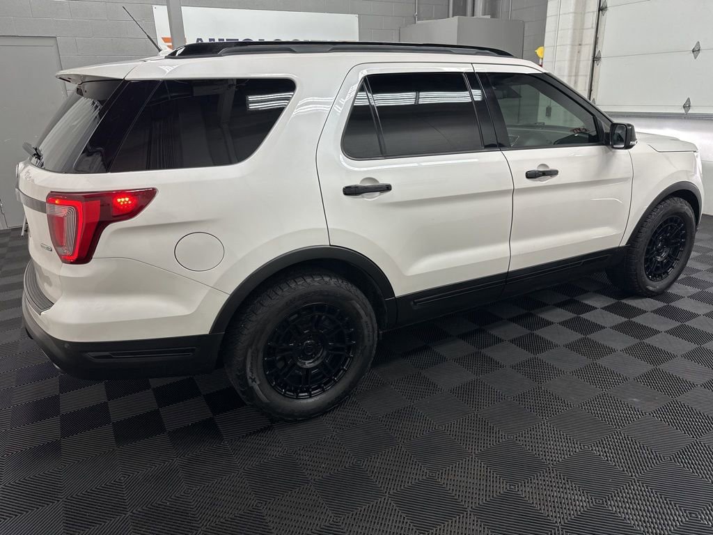 Used 2018 Ford Explorer Sport w/ Equipment Group 401A image 11