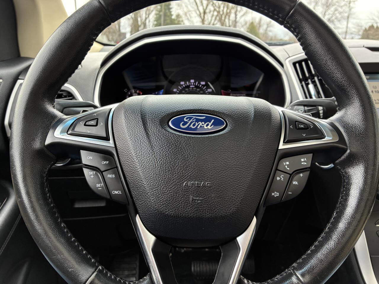 Used 2017 Ford Edge SEL w/ Equipment Group 201A image 5