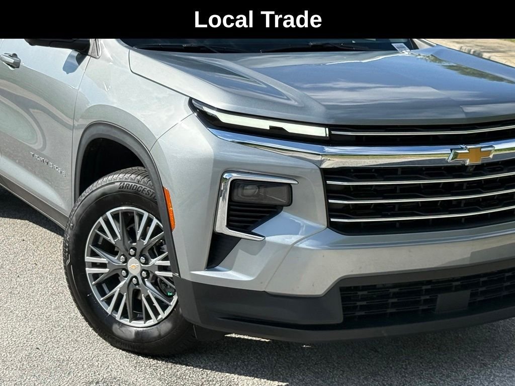 Used 2026 Chevrolet Traverse LT w/ Driver Confidence Package FWD image 5