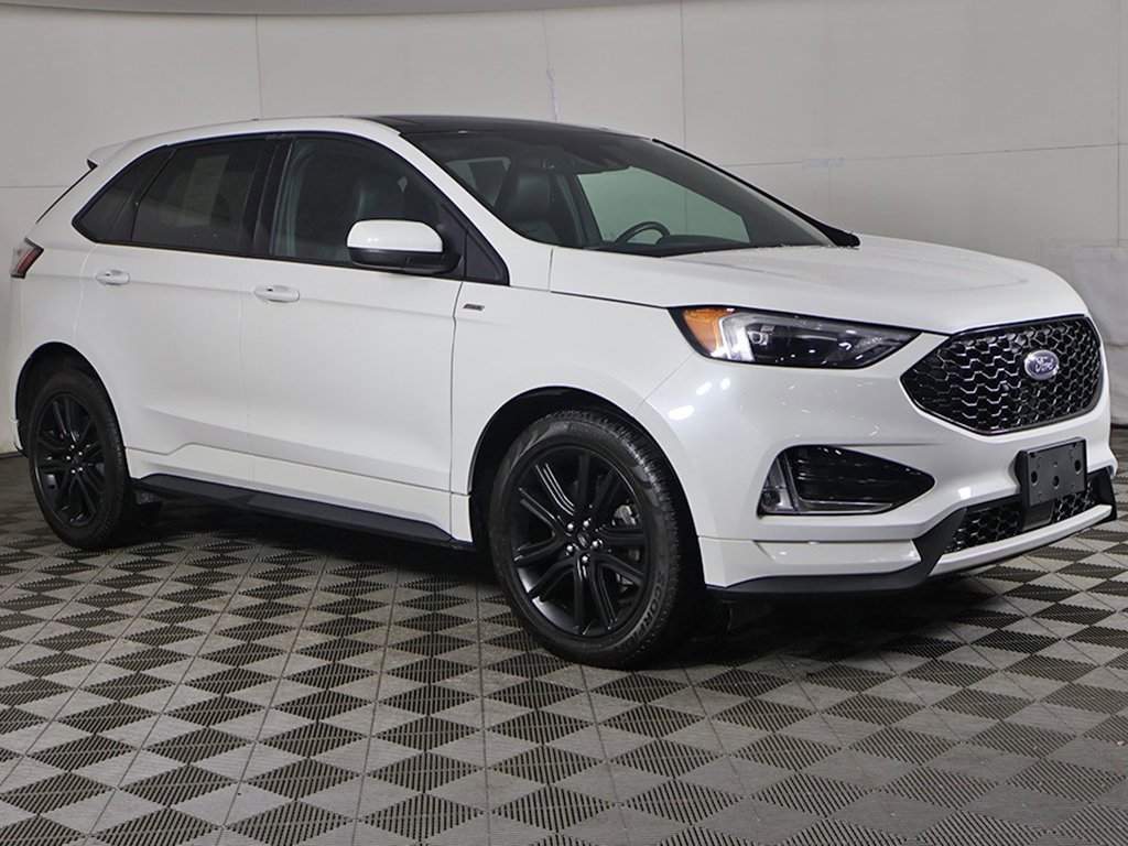 Used 2022 Ford Edge ST-Line w/ Class II Trailer Tow Package image 48