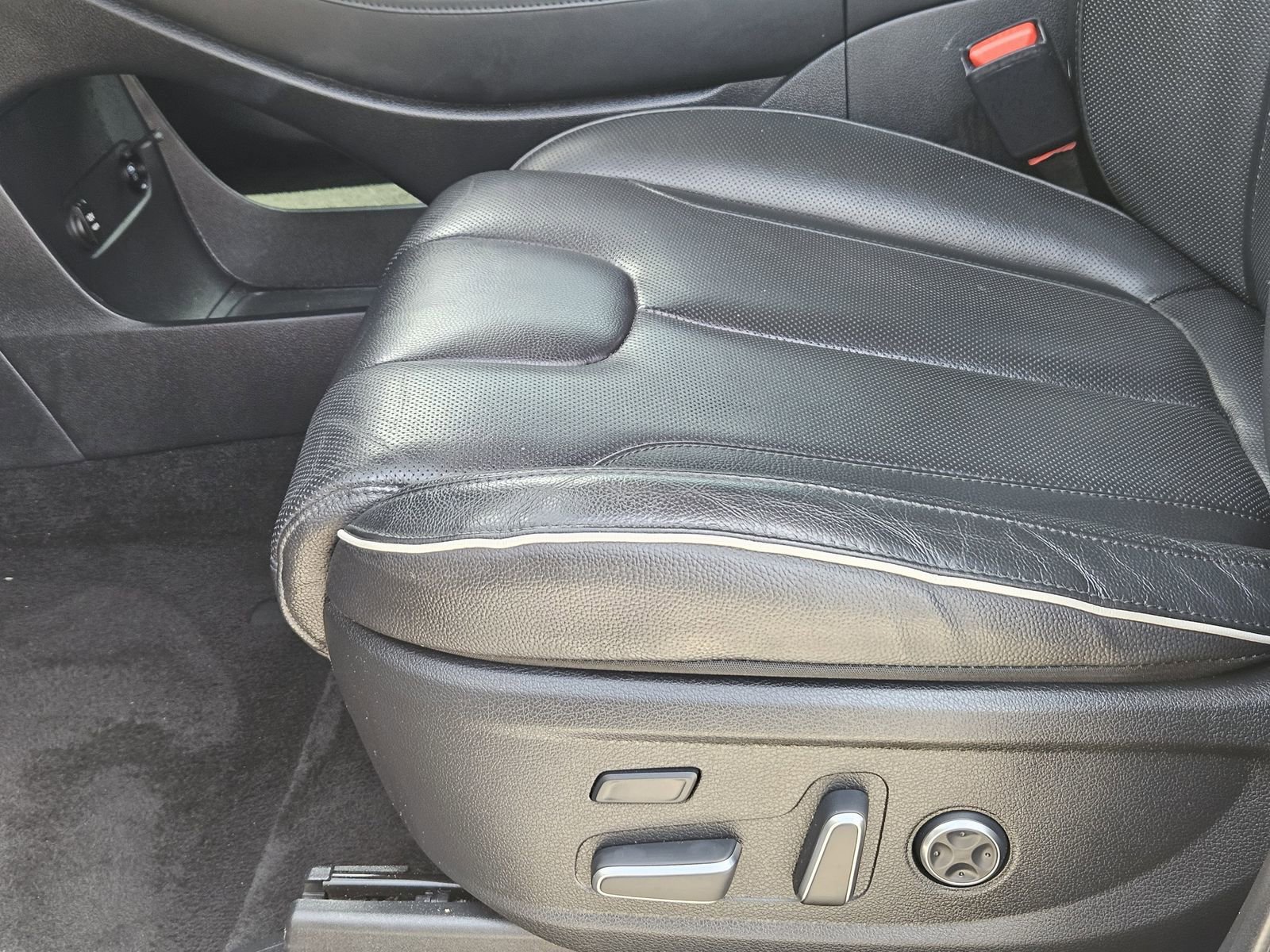 Used 2024 Hyundai Palisade Limited image 28