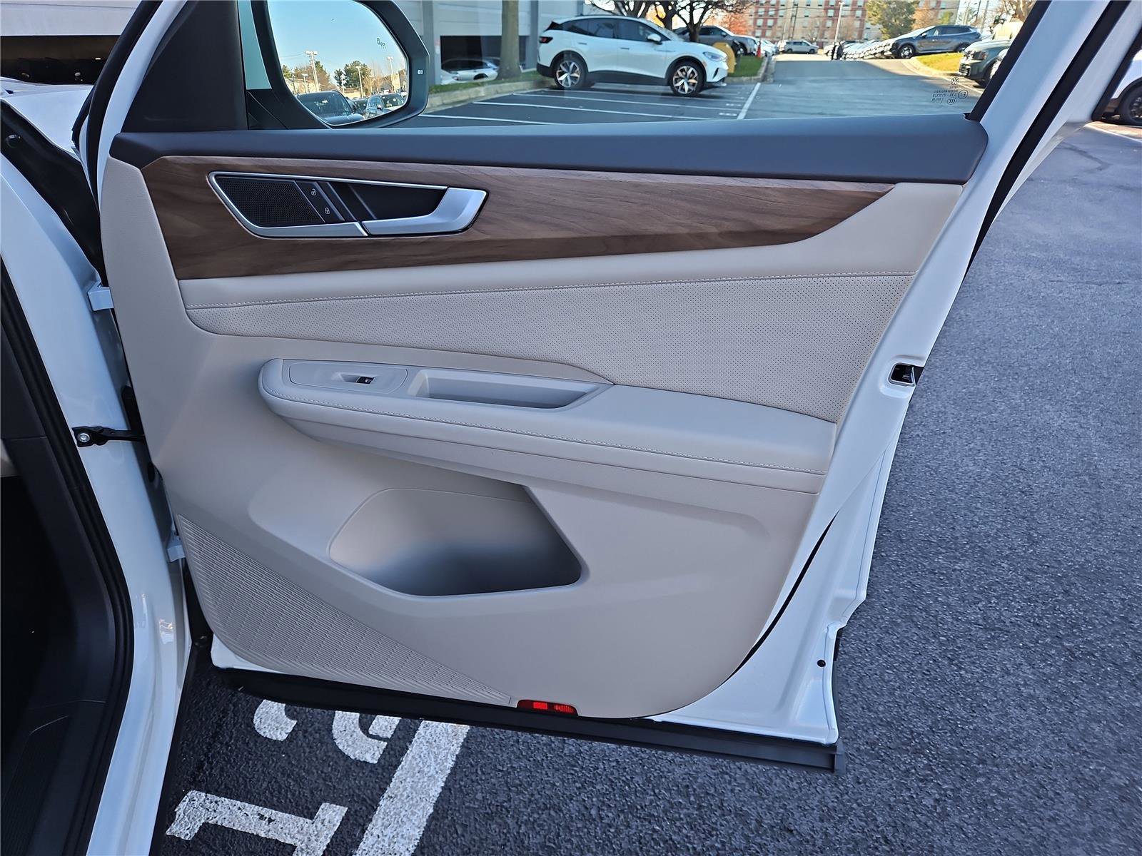 New 2026 Volkswagen Atlas SE image 26