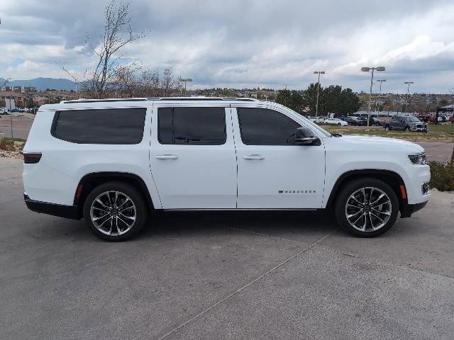 Used 2023 Jeep Wagoneer L Series III w/ Premium Group I AWD/4WD image 10