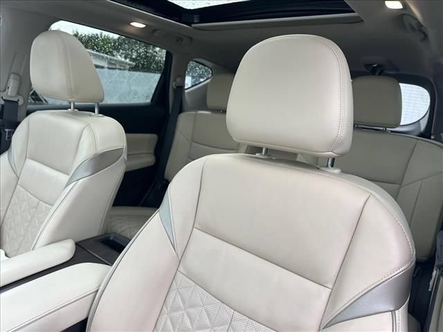 Used 2020 Nissan Murano Platinum FWD image 22