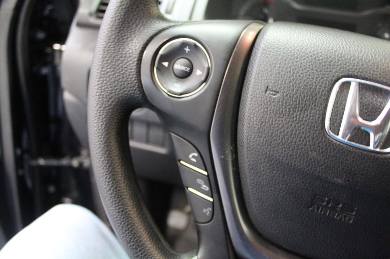 Used 2017 Honda Ridgeline Sport image 9