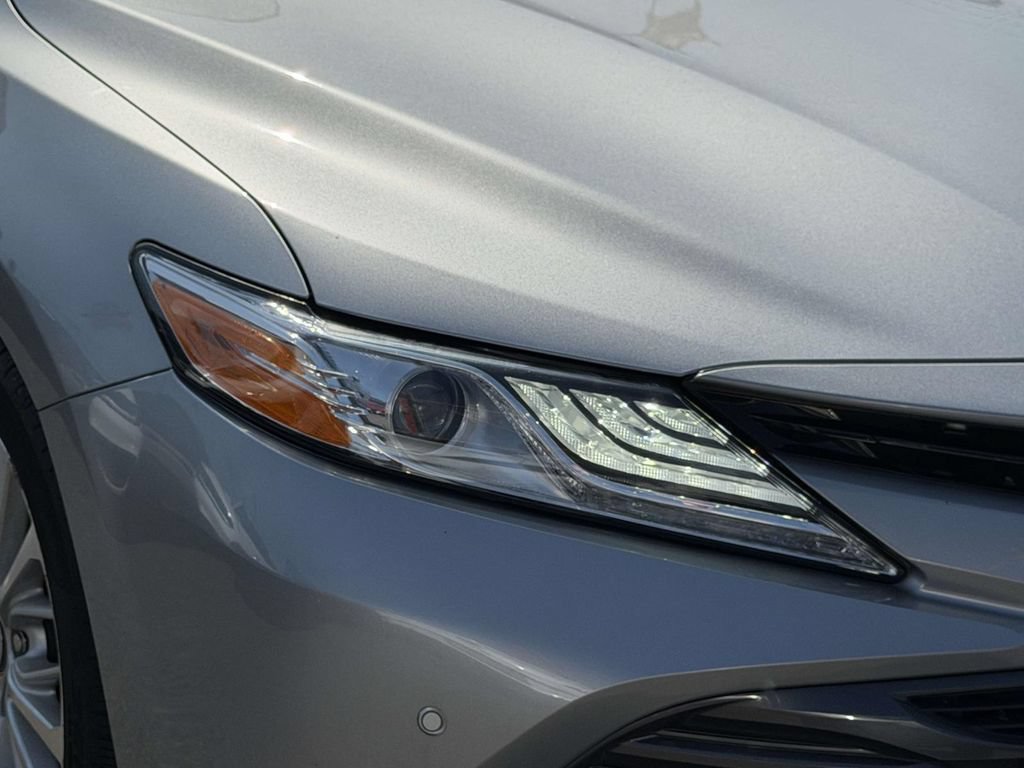 Used 2019 Toyota Camry FWD image 10
