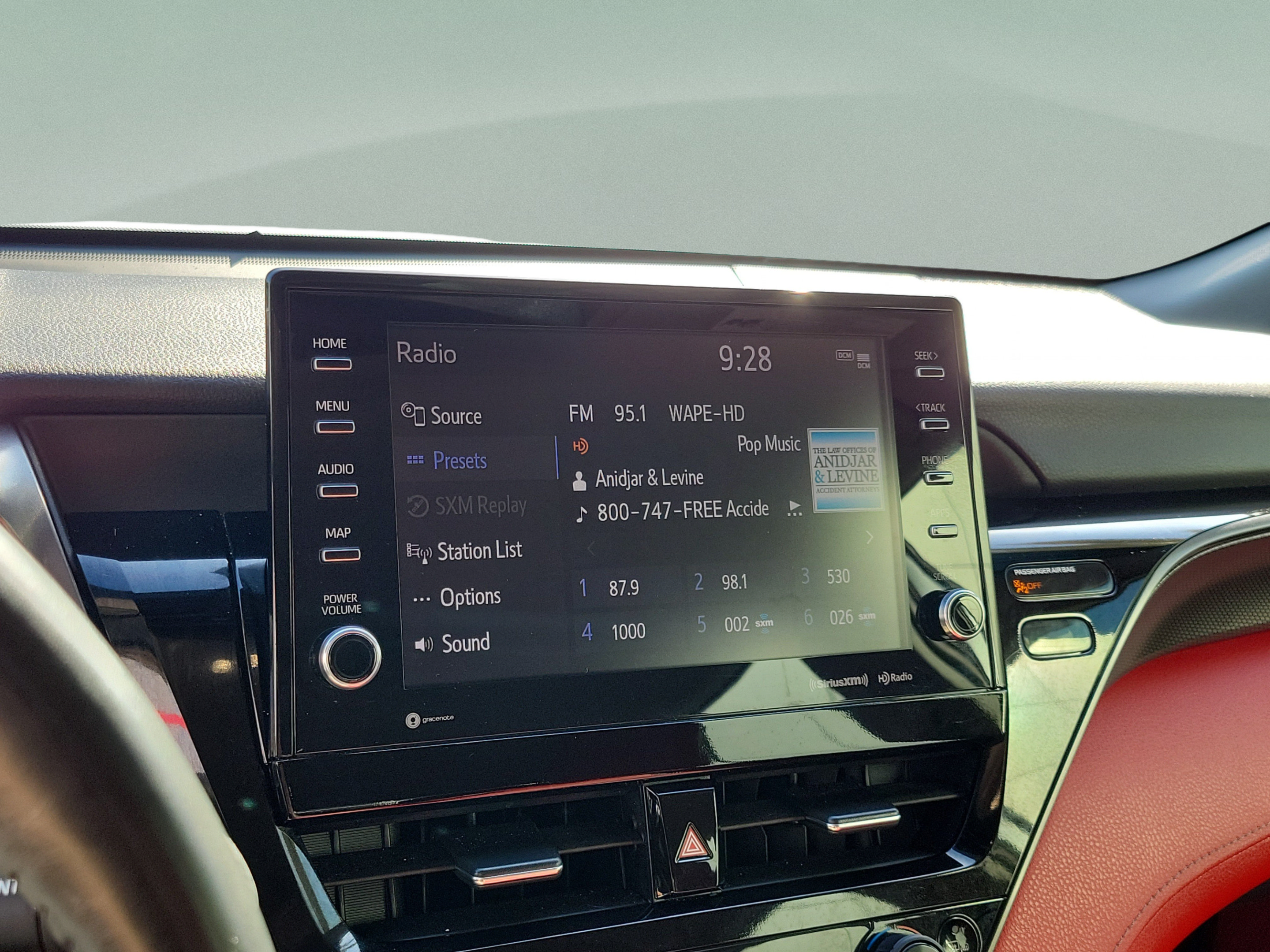Used 2022 Toyota Camry XSE FWD image 14