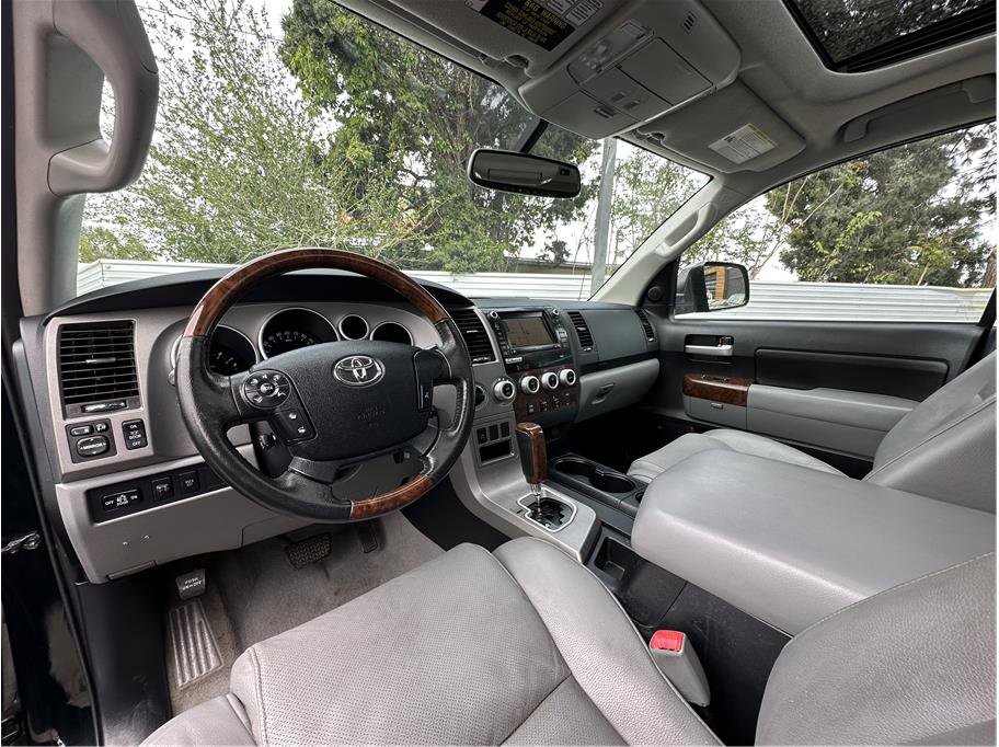 Used 2010 Toyota Tundra Limited AWD/4WD image 14