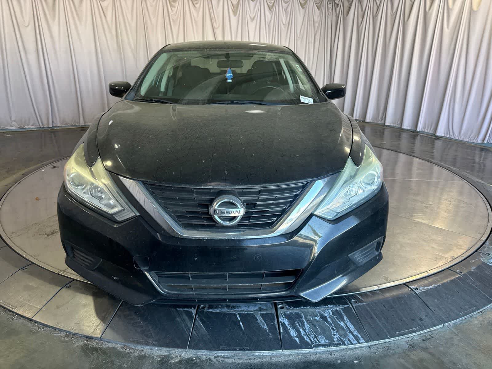 Used 2016 Nissan Altima 2.5 S w/ Power Driver Seat Package FWD image 2