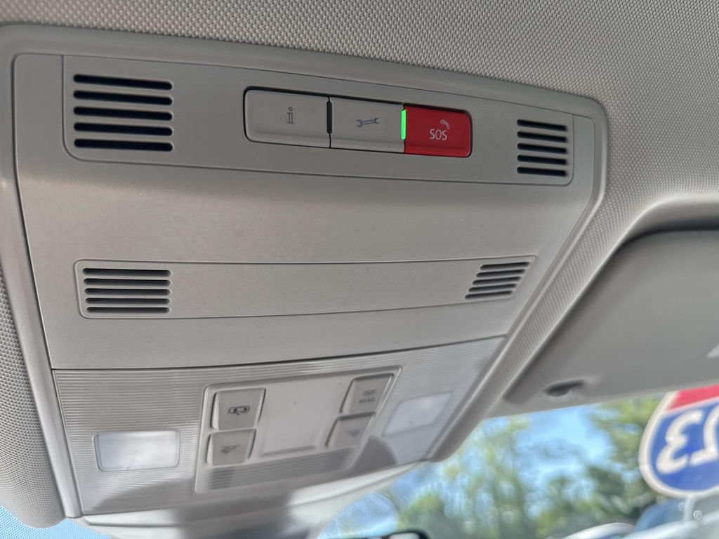 Used 2023 Volkswagen Jetta SE FWD image 26