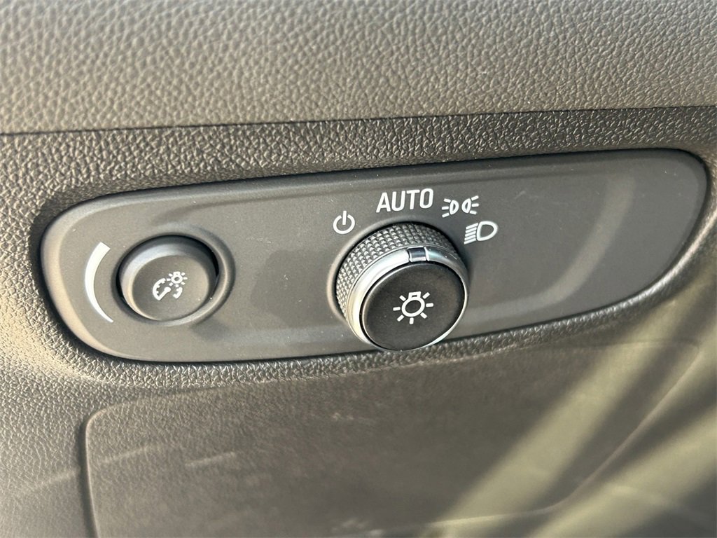 Used 2025 Buick Encore GX Preferred image 24