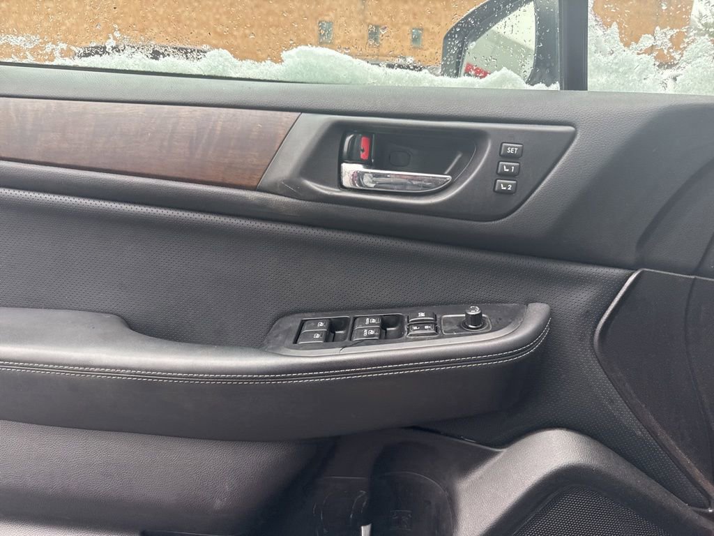 Used 2017 Subaru Outback 3.6R Limited image 15