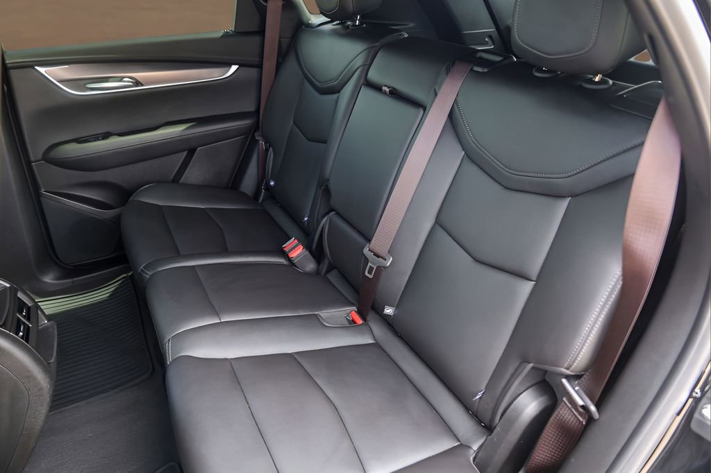 Certified 2024 Cadillac XT5 Luxury FWD image 25