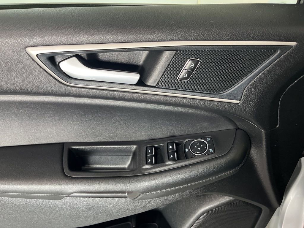 Used 2024 Ford Edge SEL image 52
