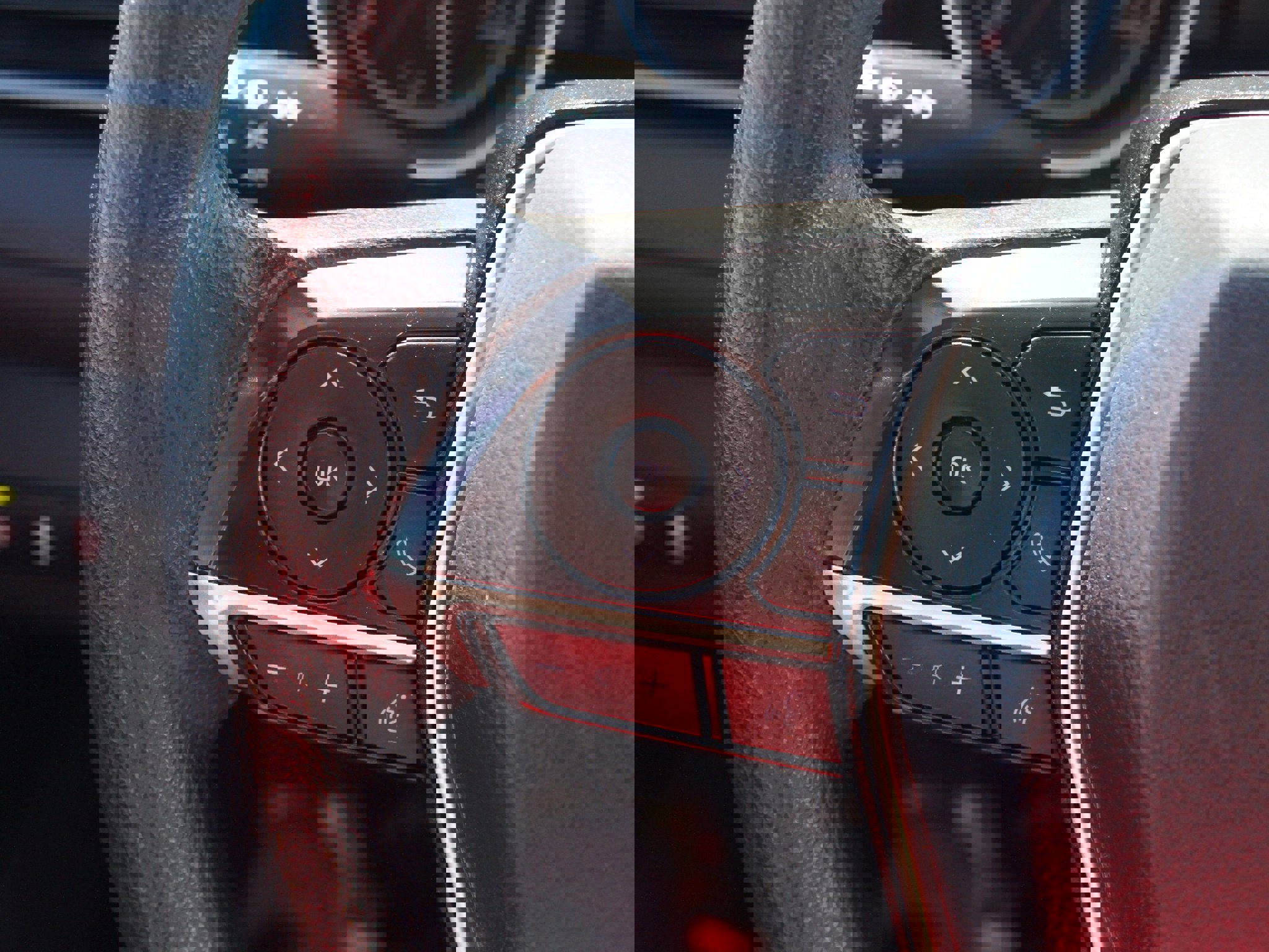 Used 2024 Toyota Camry LE FWD image 7