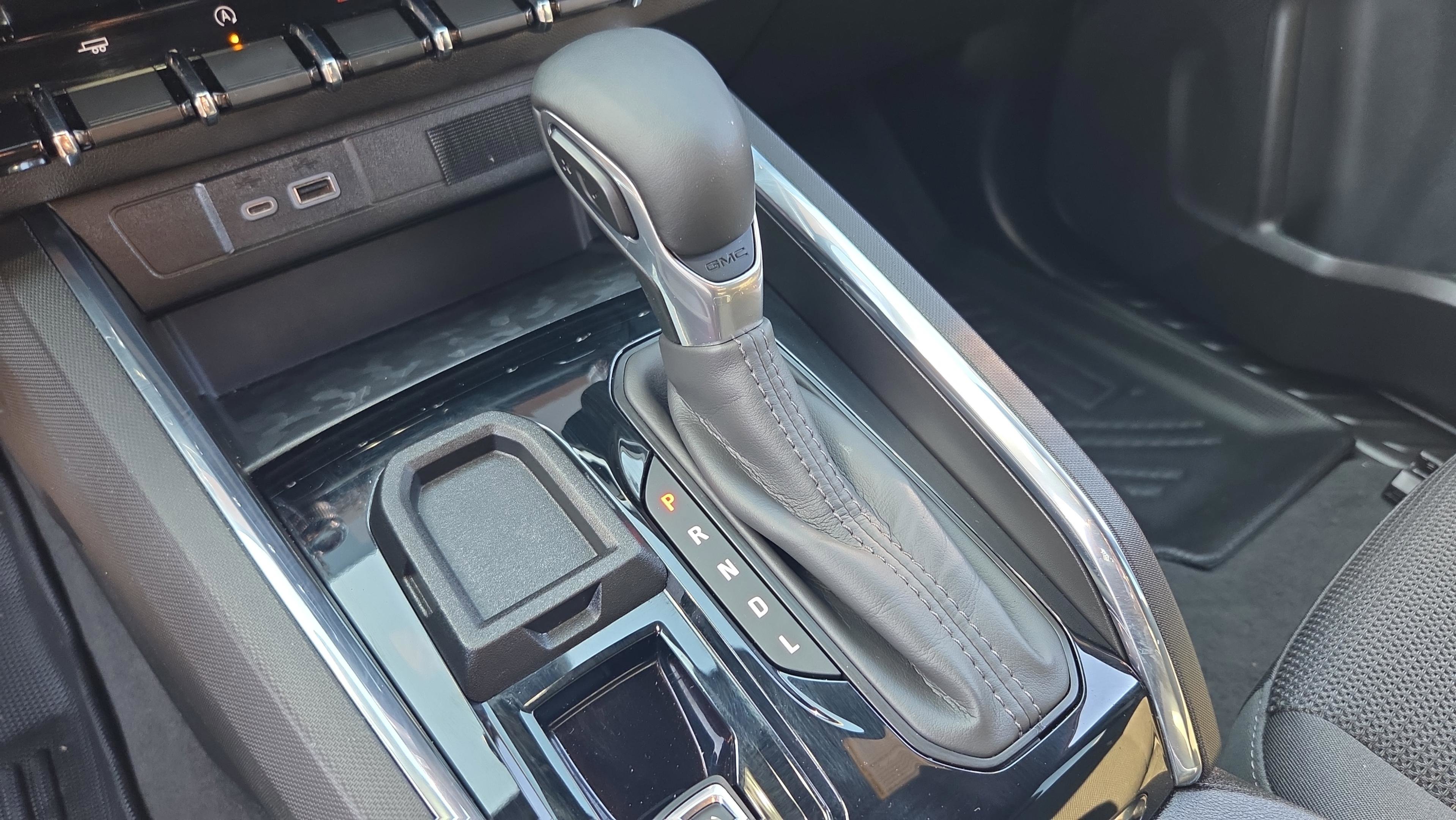 Used 2024 GMC Canyon Elevation w/ Convenience Package image 22