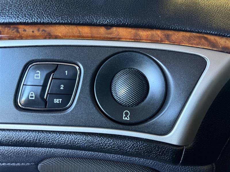 Used 2019 Lincoln MKZ Reserve FWD image 33