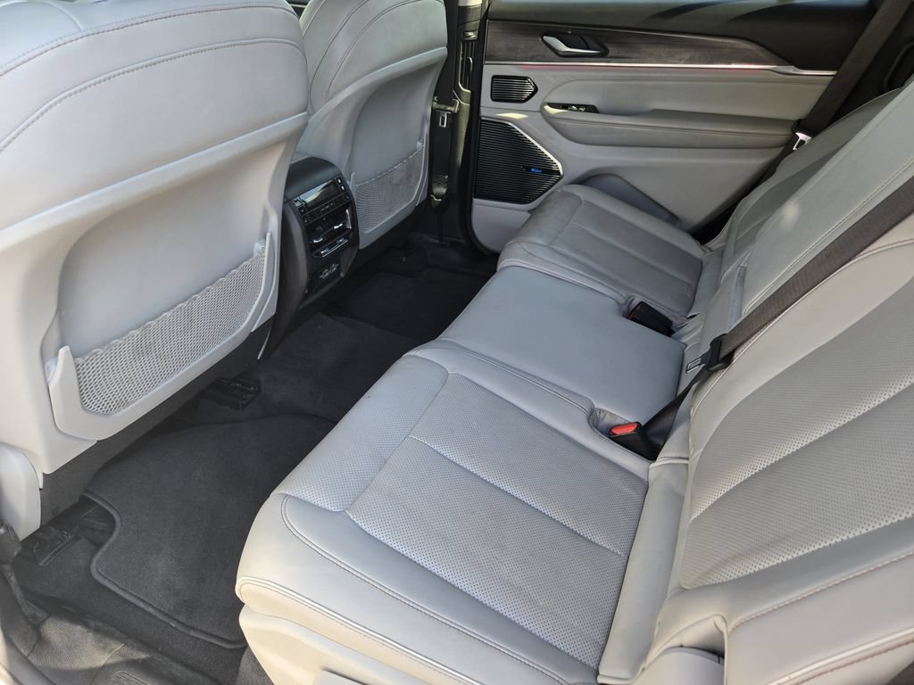 Used 2021 Jeep Grand Cherokee L Overland AWD/4WD image 29