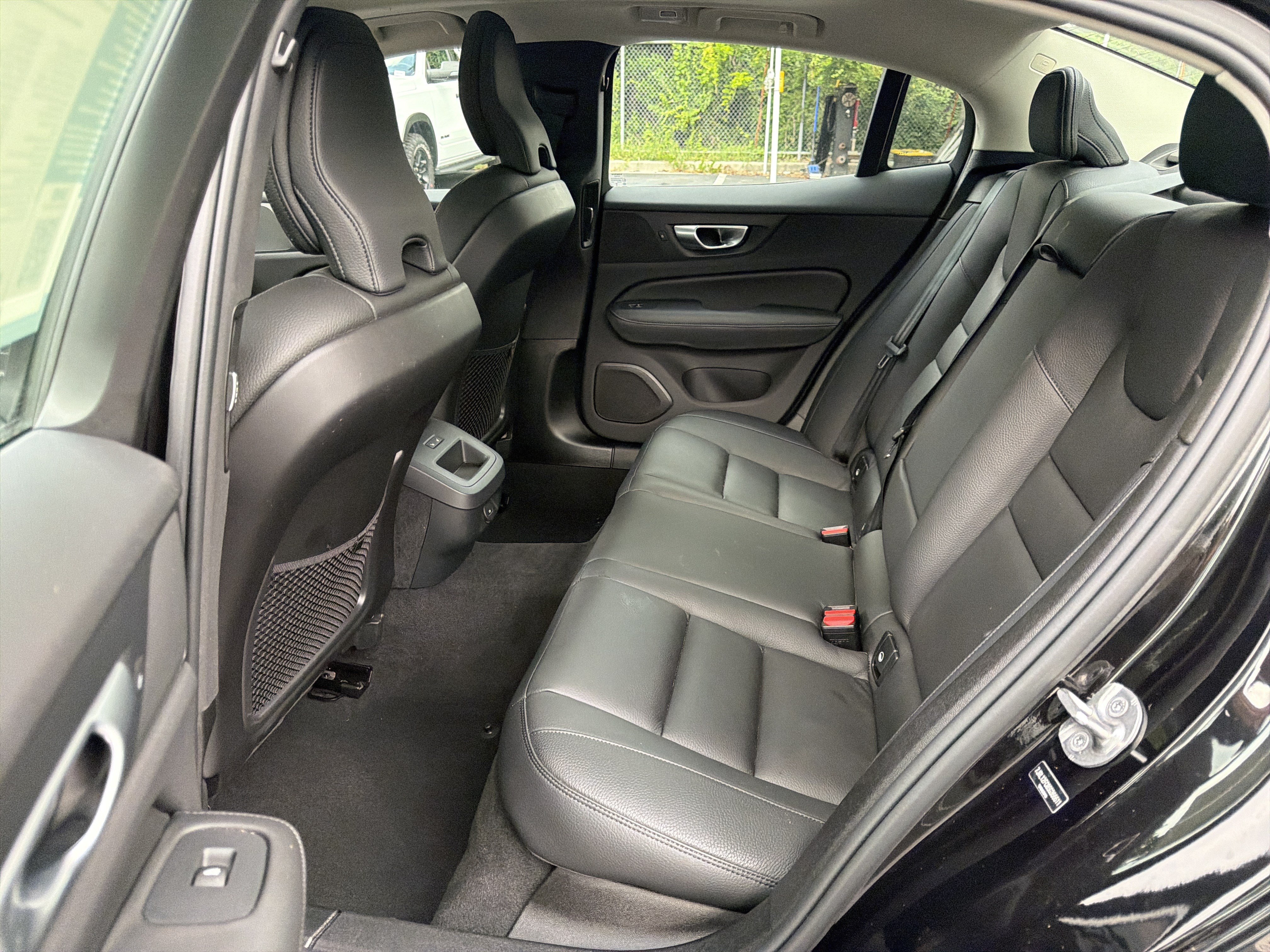 Certified 2025 Volvo S60 B5 Plus FWD image 32