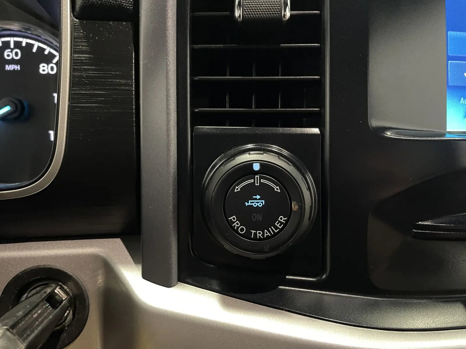 Used 2023 Ford F150 XLT w/ Equipment Group 301A Mid image 32