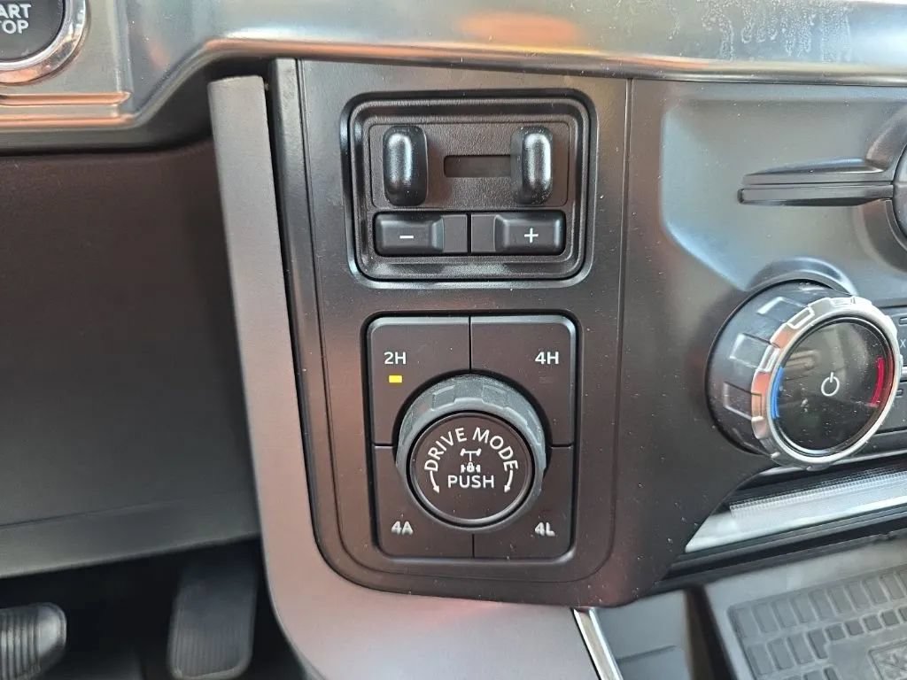 Used 2022 Ford F150 Lariat w/ Equipment Group 502A High AWD/4WD image 33