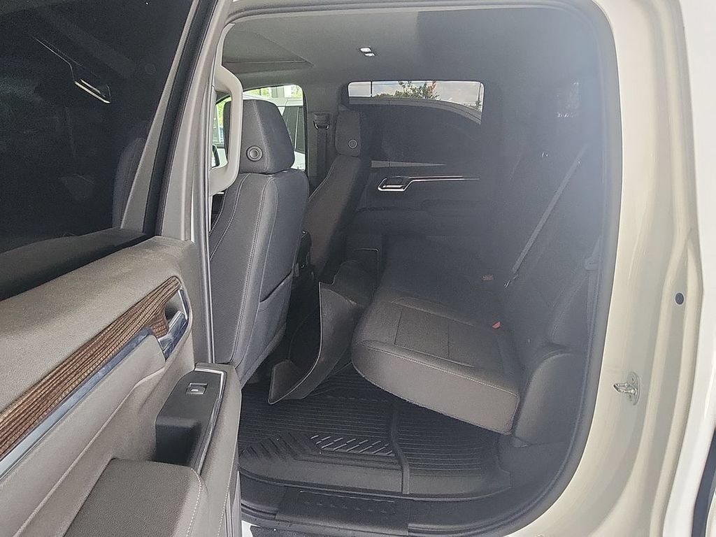 Certified 2022 Chevrolet Silverado 1500 LT Trail Boss w/ Convenience Package II AWD/4WD image 25