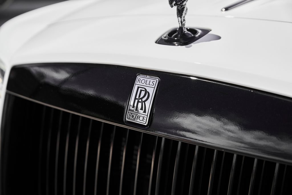 Used 2018 Rolls-Royce Dawn RWD image 9
