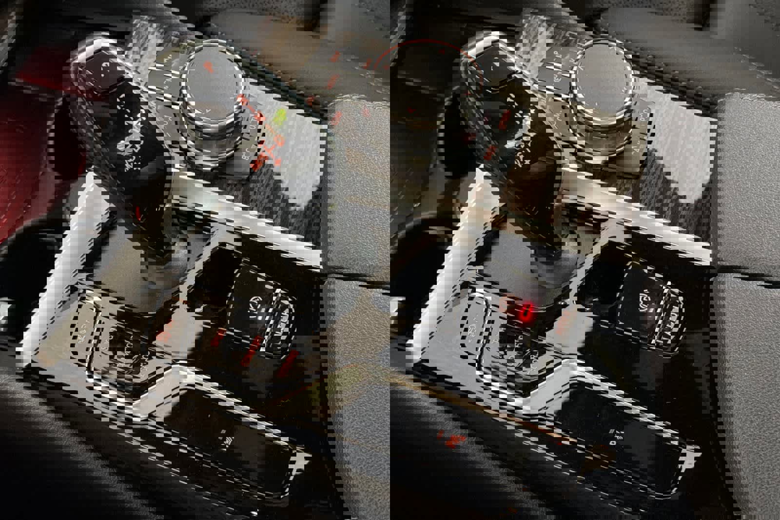 Used 2023 BMW 540i w/ Convenience Package image 21