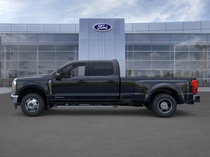New 2026 Ford F350 XLT image 3